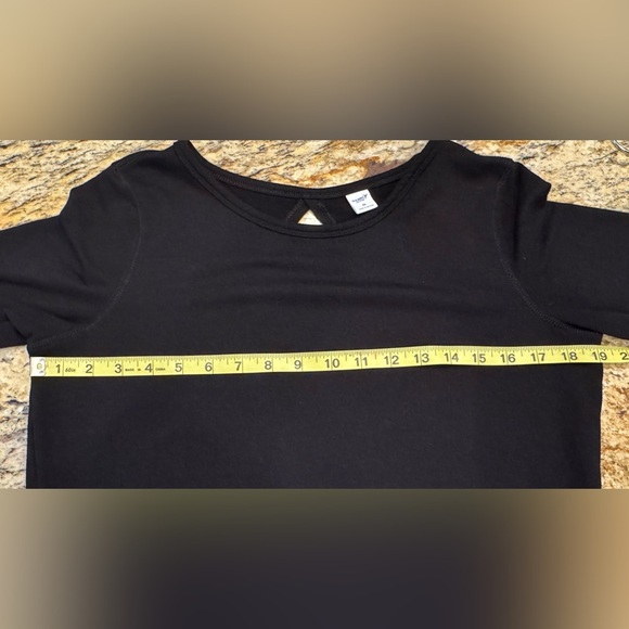 Old Navy Active Black Long Sleeve Open Back Top With Thumb Holes  Women’sSize XS - Picture 6 of 7